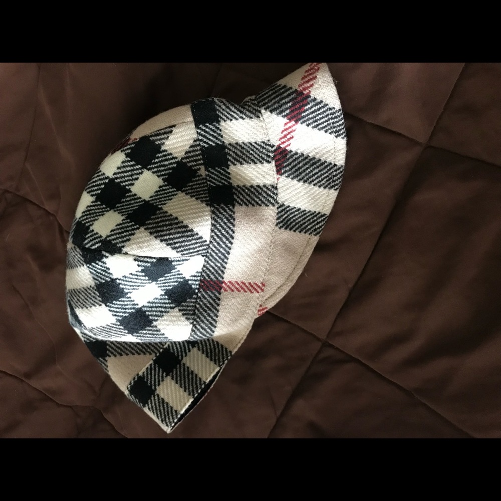 Authentic Burberry wool satin lined newsboy hat - Picture 5 of 5